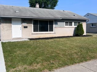 25460 Miracle Dr, Madison Heights, MI 48071