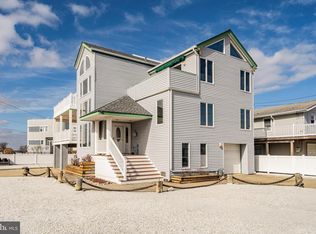 307 13th St, Surf City, NJ