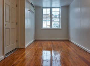 25-27 36th Ave #1, Astoria, NY 11106
