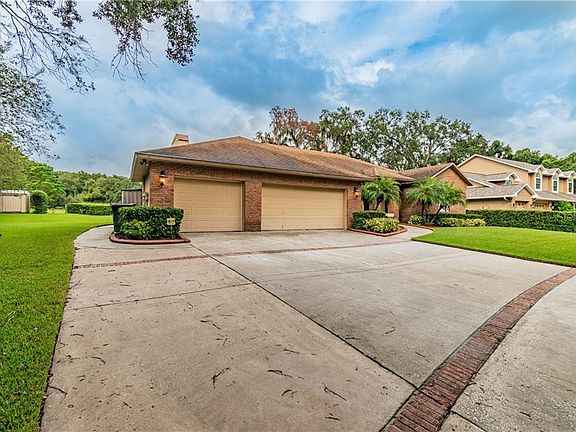 3rd image of 2849 Timber Knoll Dr