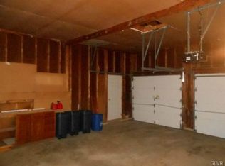 1753 Hampton Rd, Bethlehem, PA 18020