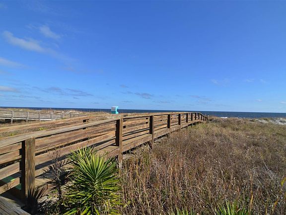 2nd image of 616 N Carolina Beach Ave #1