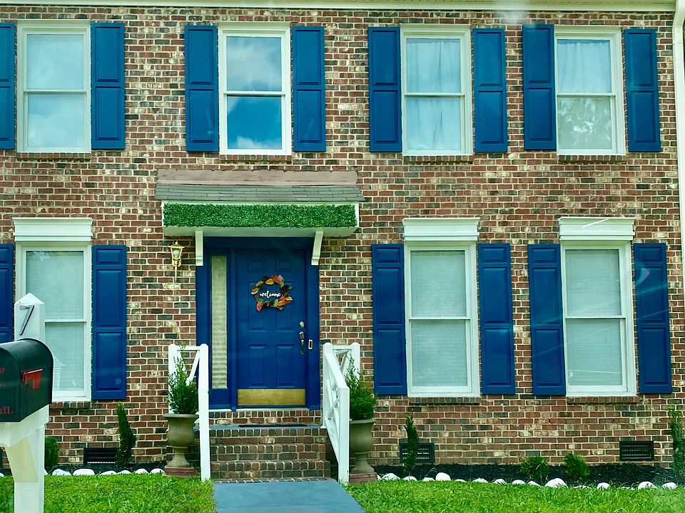 2nd image of 7 Heatherwood Ct