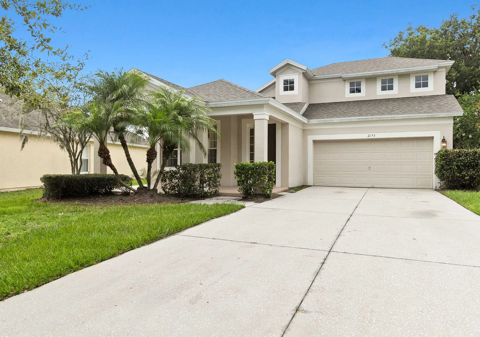 Move-In Special- Nice 3/2 With Bonus Room In Oak Hammock Preserve — Photo 1