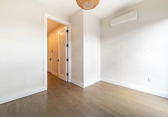 5th image of 1283 Nostrand Ave #3B