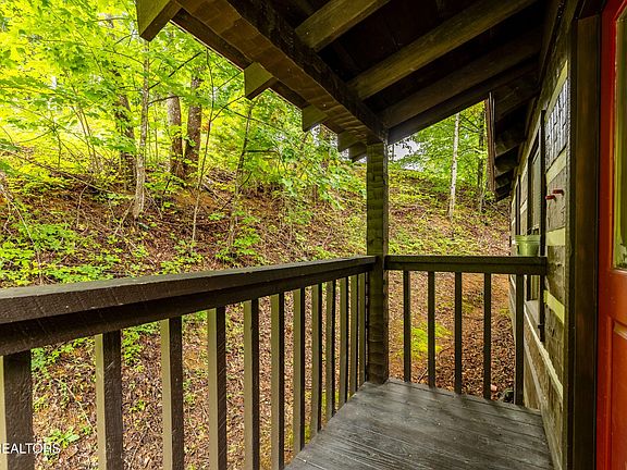 4th image of 2320 Foxwell Way