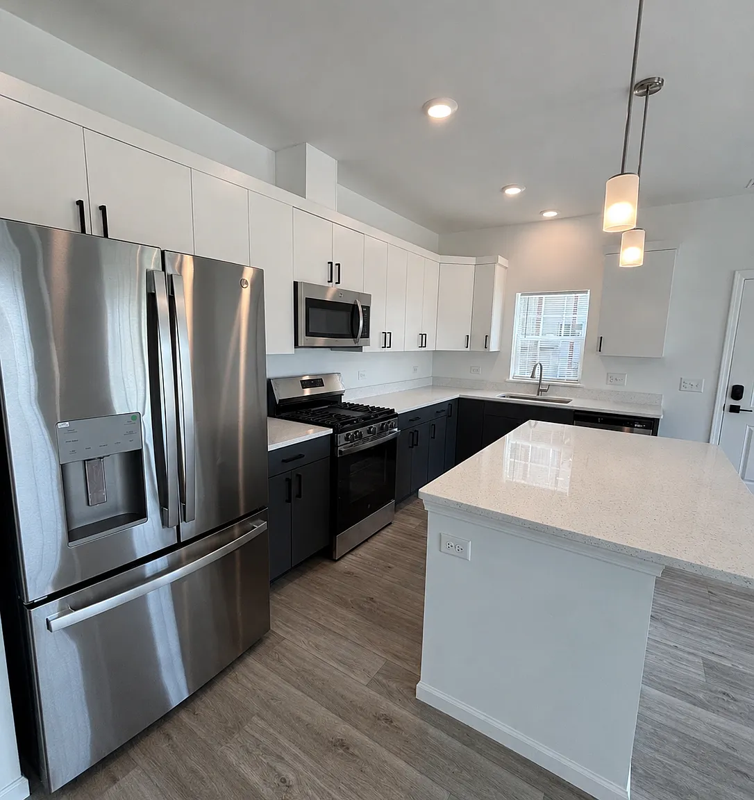 30 S 14th Street - Unit H — Photo 2