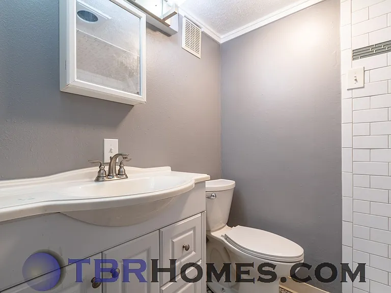 4285 S Delaware St — Photo 12
