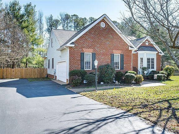 2nd image of 7614 Old Track Ln