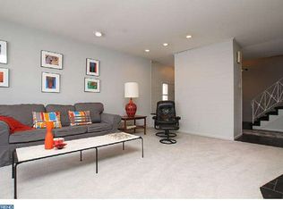 816 Buckingham Rd, Jenkintown, PA 19046