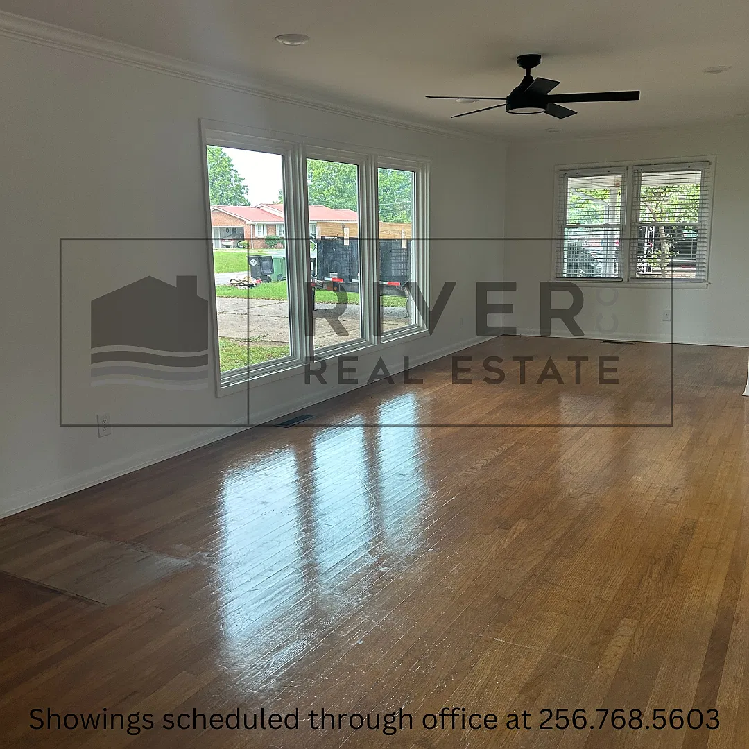 Tyler Ave 909 - 1 — Photo 2