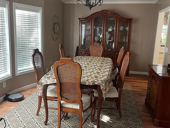 5th image of 2132 SW 83rd Avenue