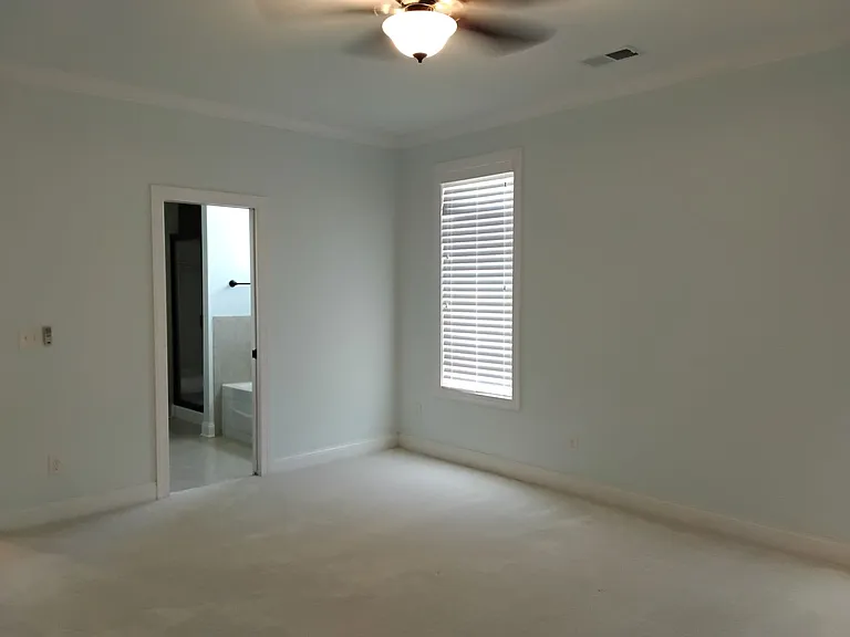 223 Taylorwood Dr — Photo 16