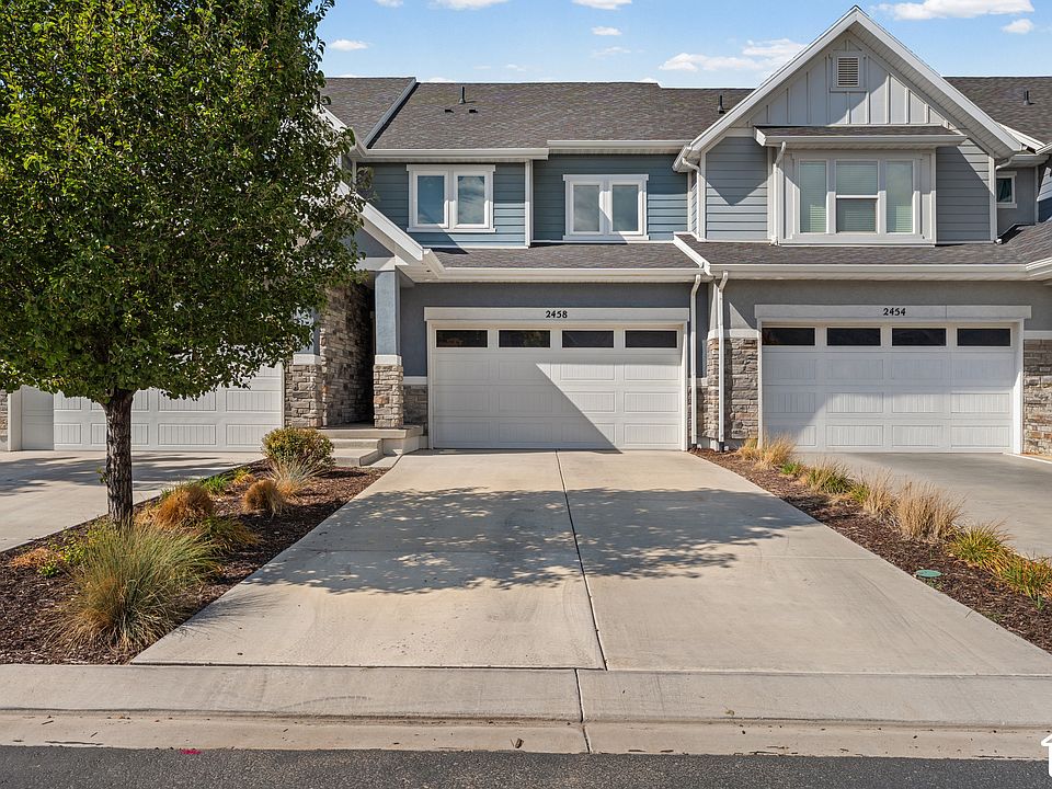 1st image of 2458 W Townhouse Dr