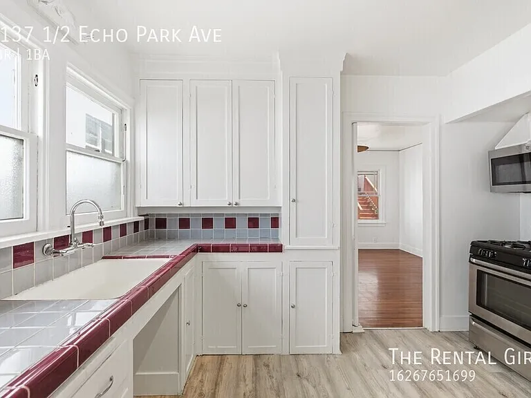 1137 1/2 Echo Park Ave — Photo 4