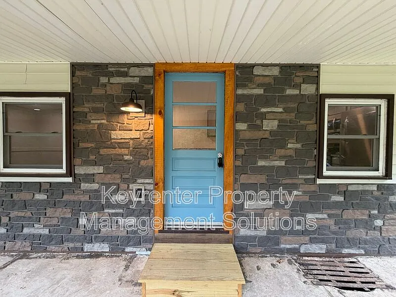 2 bed, 2.0 bath, 1255 sqft, $1,600 — Photo 3