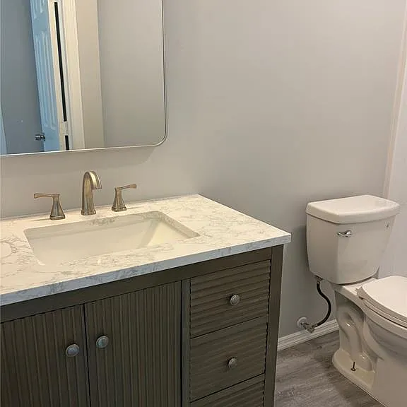 190 W Ventris Ave — Photo 24