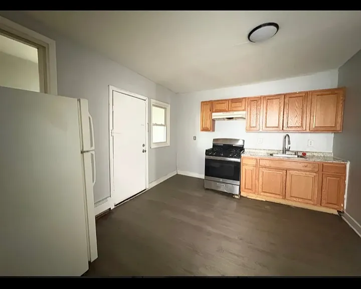 49 N 14th St #2A — Photo 1