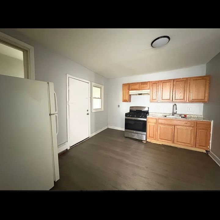 1st image of 49 N 14th St #2A