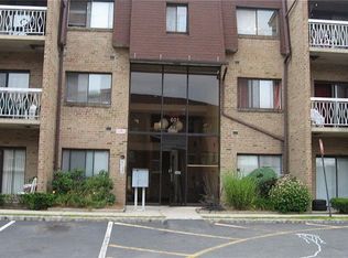 614 Kennedy Dr #614, Spring Valley, NY 10977