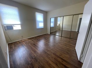 Sycamore (1229), Los Angeles, CA 90038