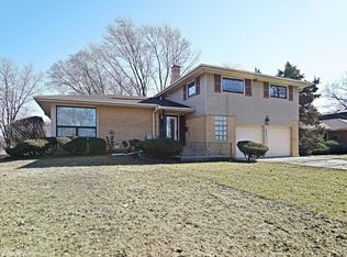 1217 Crain St, Park Ridge, IL 60068