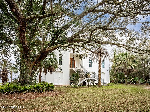 2nd image of 9713 Point Aux Chenes Rd