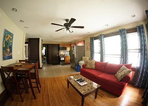 907 Genesee St Photo 1