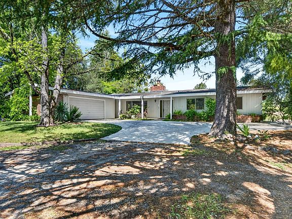4th image of 2062 Laguna Road