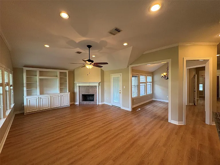 3618 Country Club Blvd — Photo 2