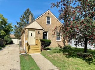 7532 21st Ave, Kenosha, WI 53143