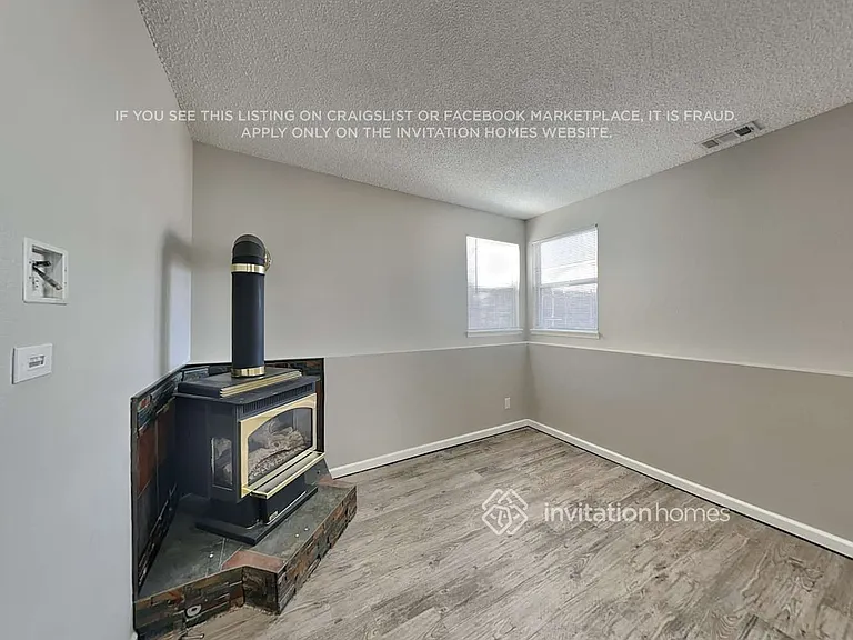 1162 W 132nd Pl — Photo 6