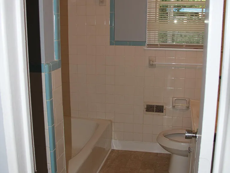 5232 Queen Anne Rd — Photo 5