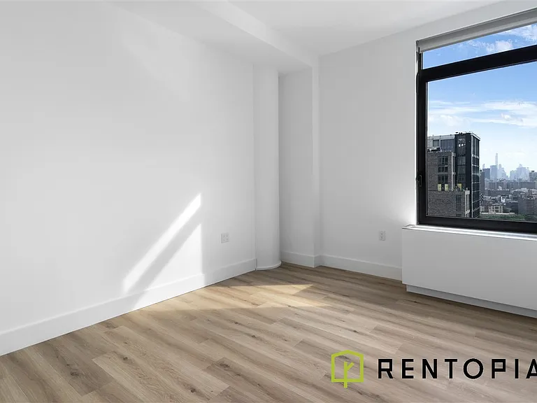 224 E 135th St #2426N — Photo 4