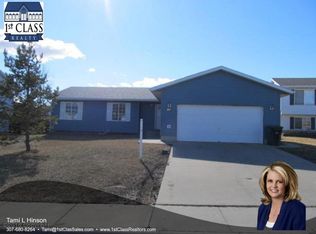 832 Sutherland Cove Ln, Gillette, WY 82718
