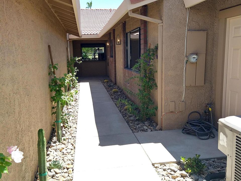 2nd image of 89 N Camino Arroyo