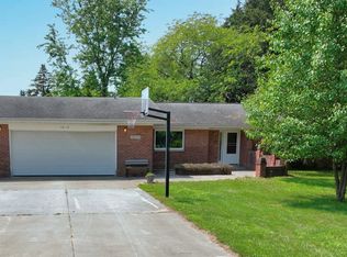 10115 Briarwood Ln, Freeland, MI