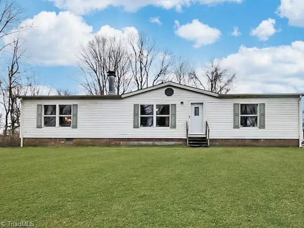 6987 Traphill Rd, Traphill, NC 28685
