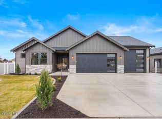 1813 W Ridgemont Ave, Hayden Lake, ID 83835