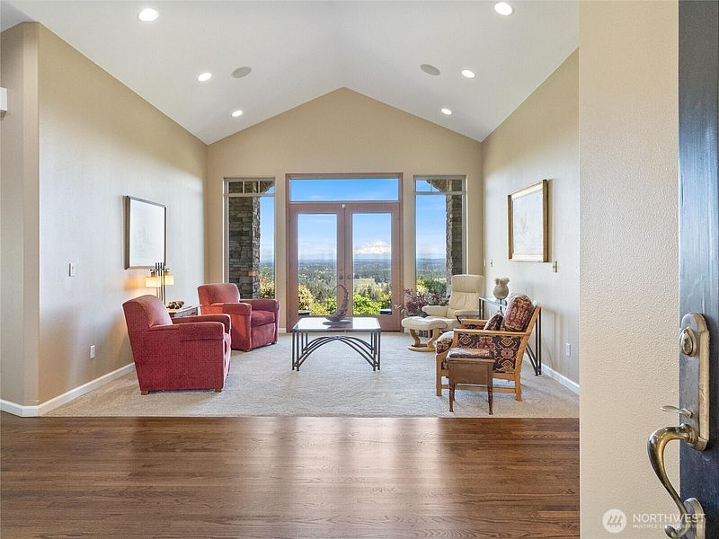 5th image of 8144 Todderjen Lane SW