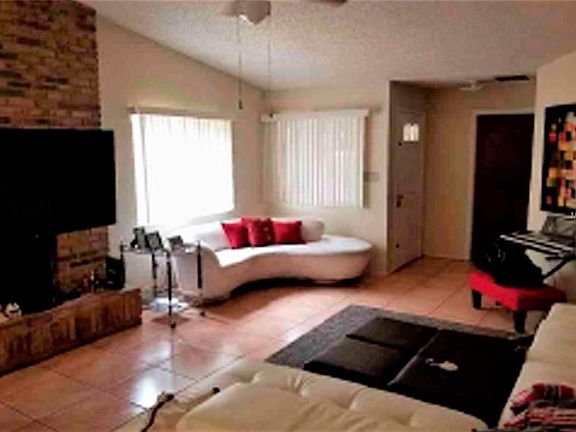2nd image of 7240 Harbor Heights Cir