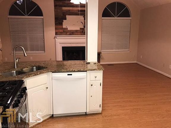 5th image of 280 Country Lake Dr