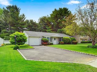 15 Cedar Ridge Dr, Ridge, NY 11961