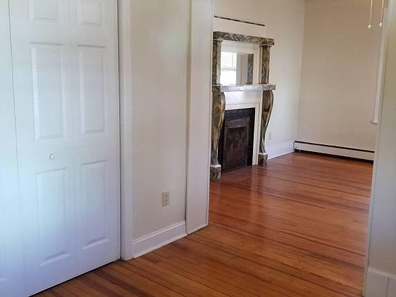 2nd image of 623 Highland Ave SE #A