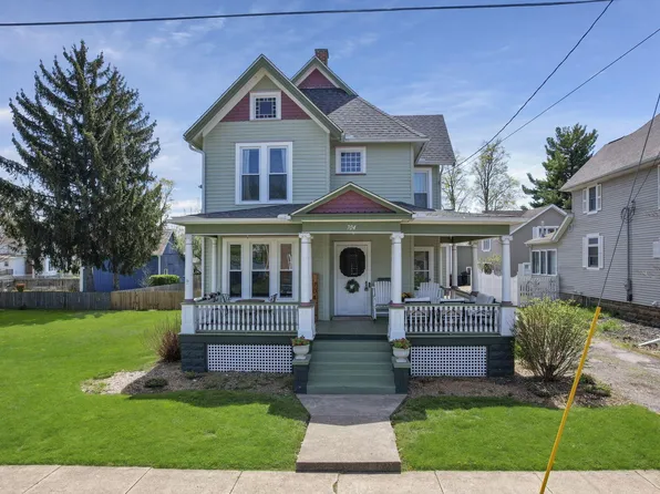 704 E High St, Mount Vernon, OH 43050