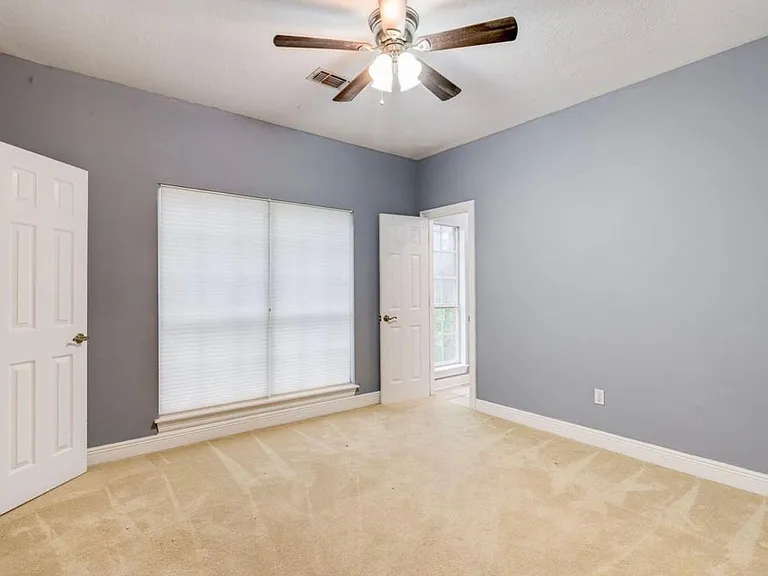 Rosemont Dr — Photo 10