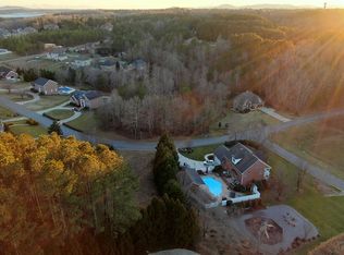 136 Gunpowder View Cir, Granite Falls, NC 28630