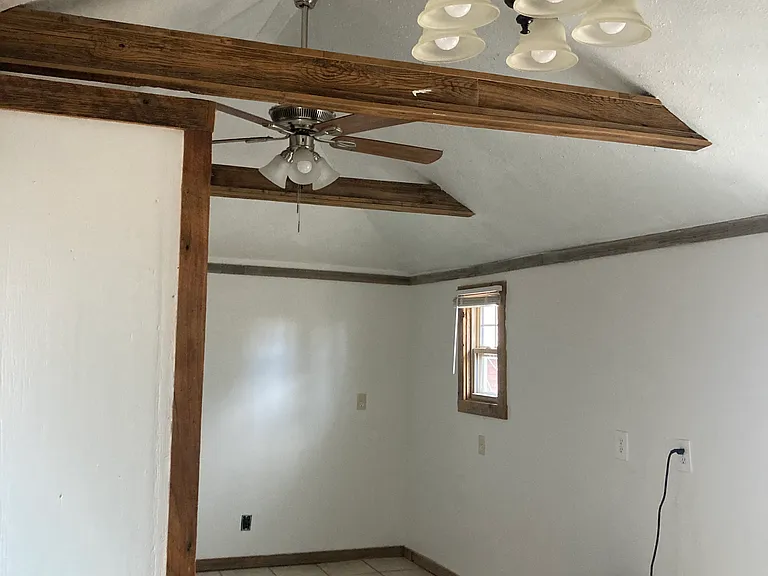 120 Deer Path Ave #D — Photo 7