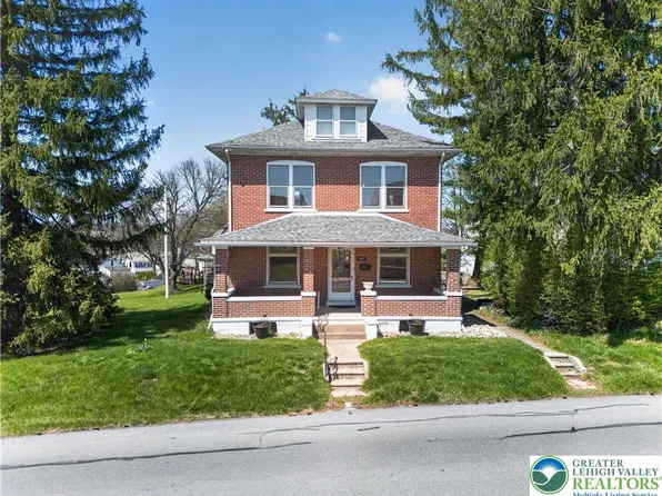 4243 Main St, Whitehall, PA 18052