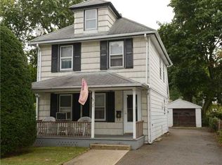 24 Miller St, Glen Cove, NY 11542